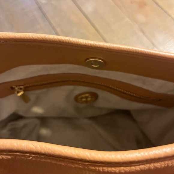 Tory Burch Large Shoulder Bag - Picture 3 of 10